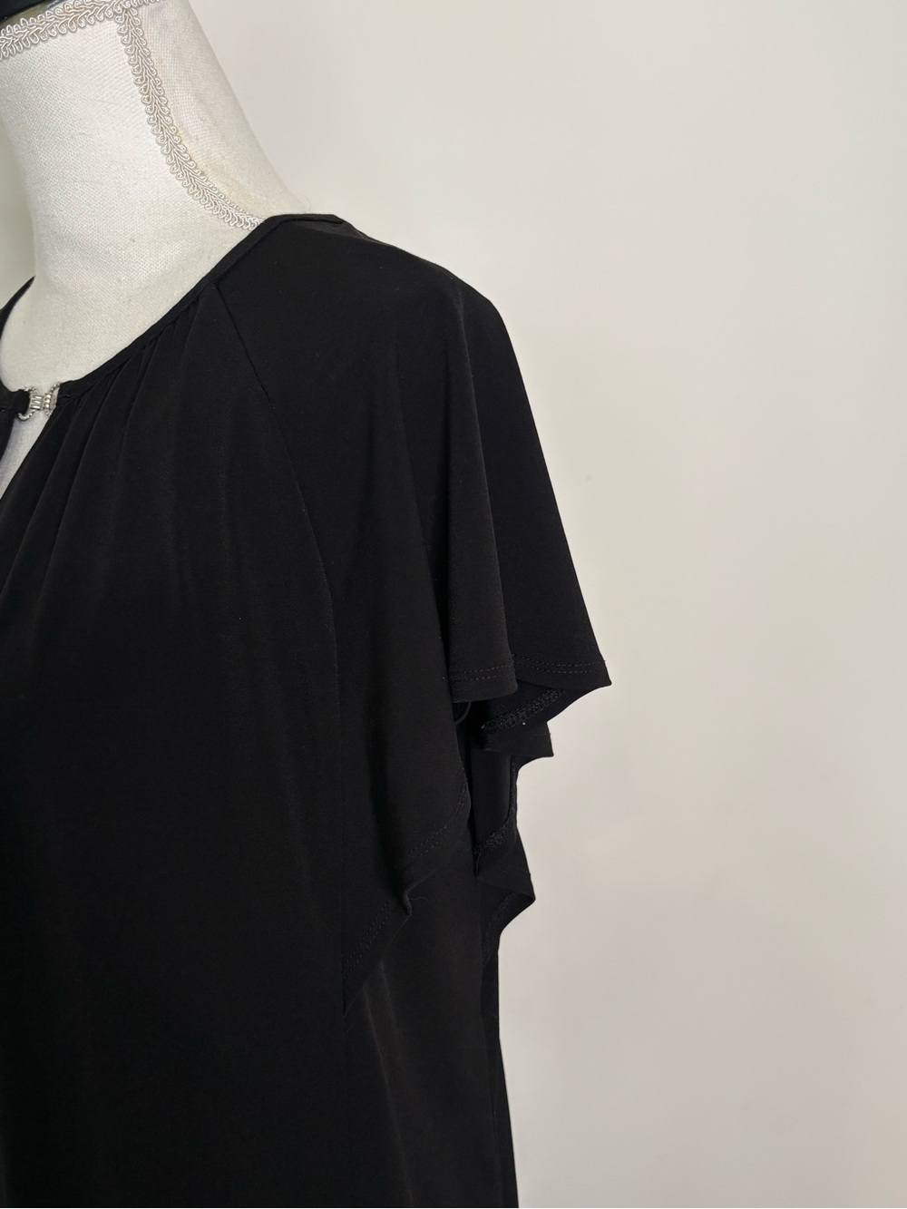 Susan Graver Dressy Liquid Knit Flutter Sleeves Top Black Blouse - Picture 4 of 8